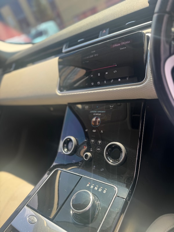 Used Land Rover Range Rover Velar 2017 for sale - 75575705: Photo 16