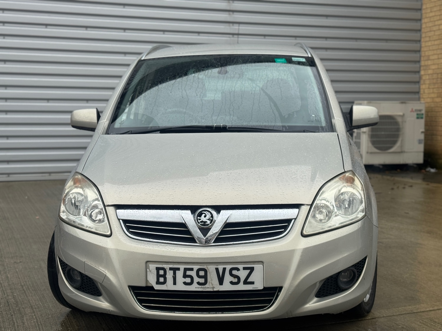 Used Vauxhall Zafira 2010 for sale - 77466021: Photo 2