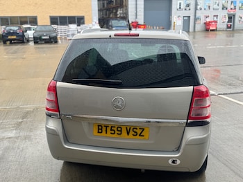 Used Vauxhall Zafira 2010 for sale - 77466021: Photo