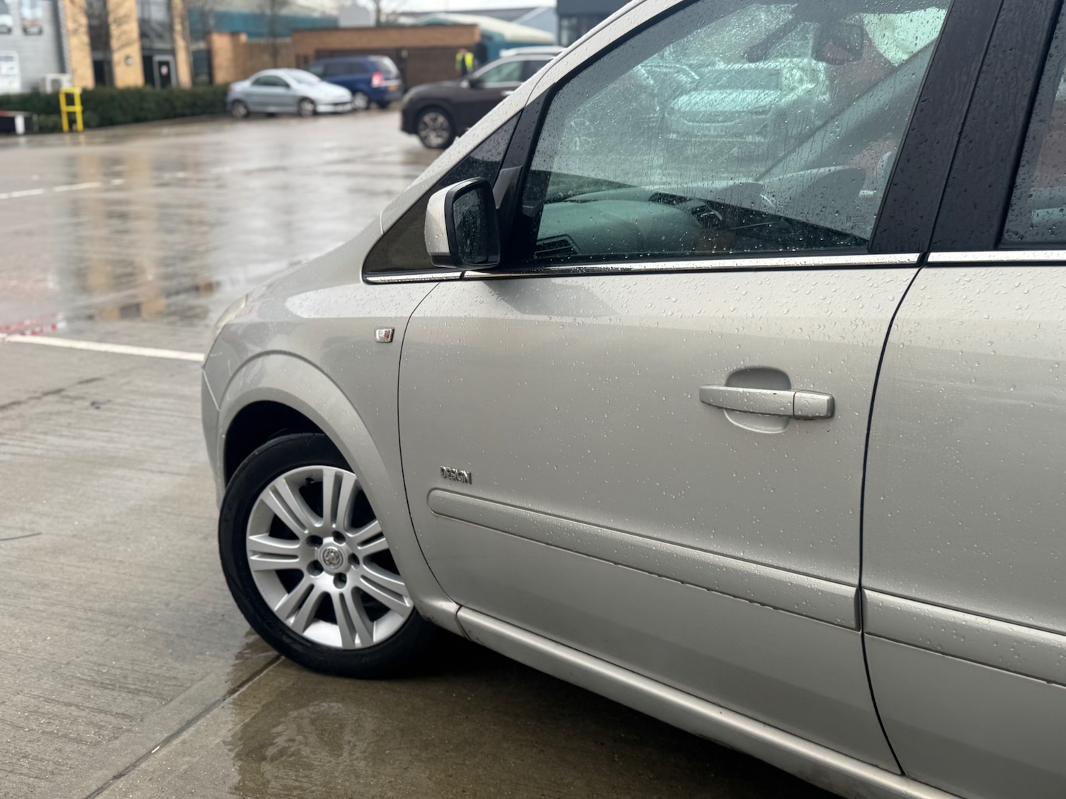 Used Vauxhall Zafira 2010 for sale - 77466021: Photo 5