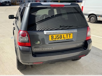Used Land Rover Freelander 2008 for sale - 77160104: Photo