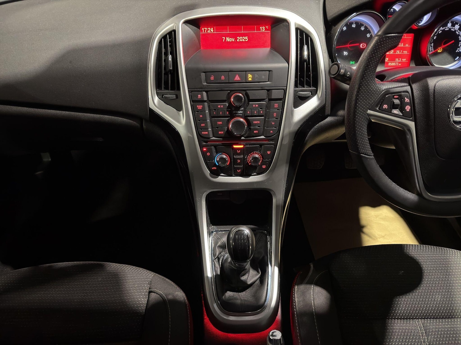 Used Vauxhall Astra 2015 for sale - 76520298: Photo 16