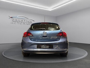 Used Vauxhall Astra 2015 for sale - 76520298: Photo