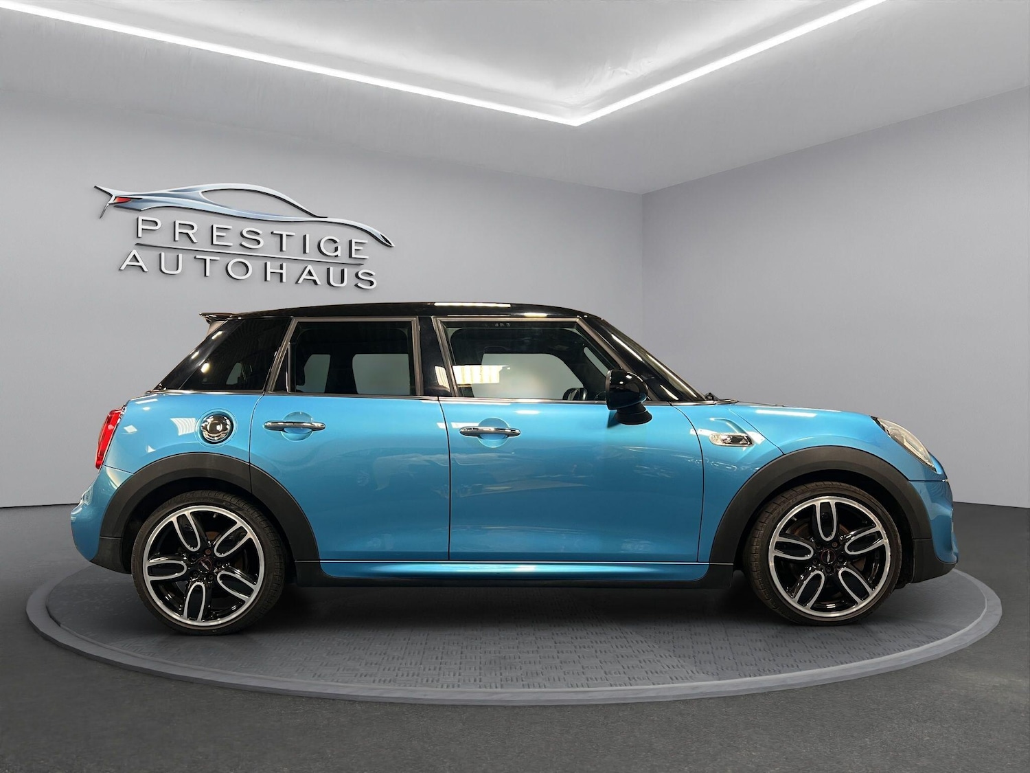 Used MINI Hatch 2015 for sale - 76767469: Photo 2