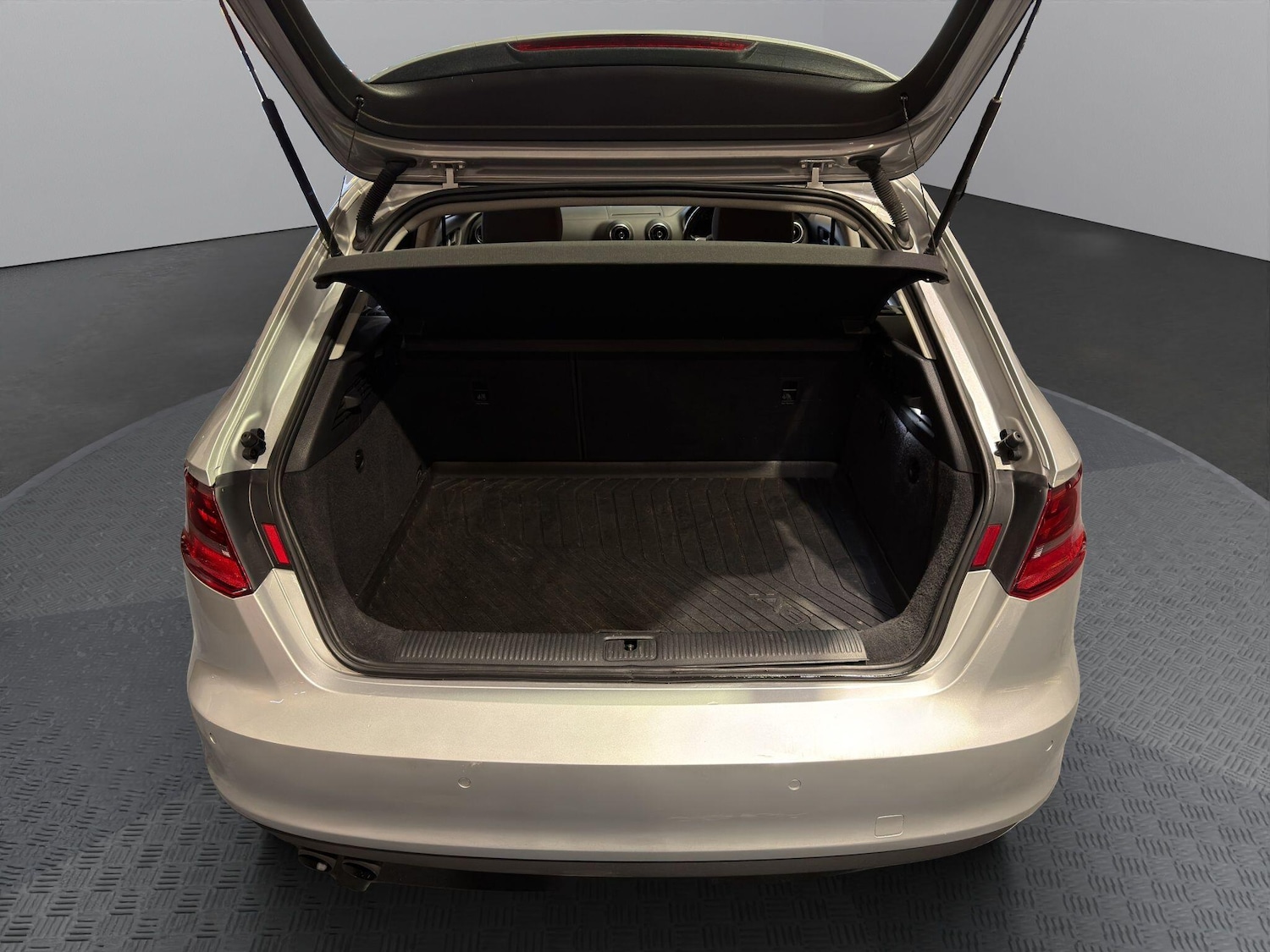 Used Audi A3 2014 for sale - 76487304: Photo 11