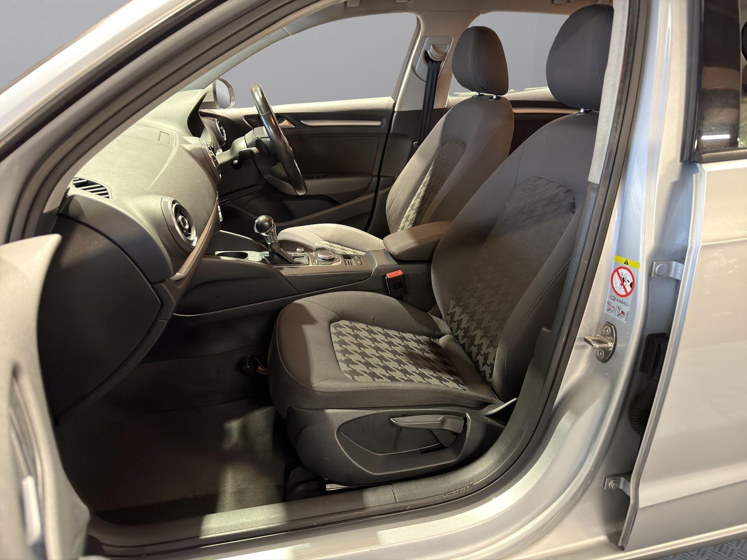 Used Audi A3 2014 for sale - 76487304: Photo 12