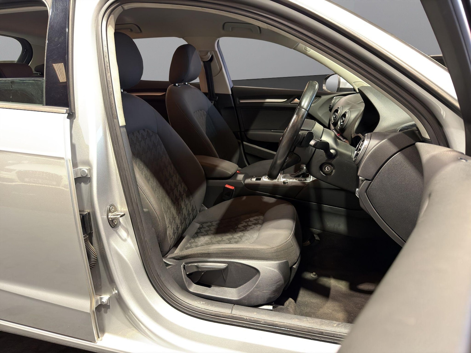 Used Audi A3 2014 for sale - 76487304: Photo 9