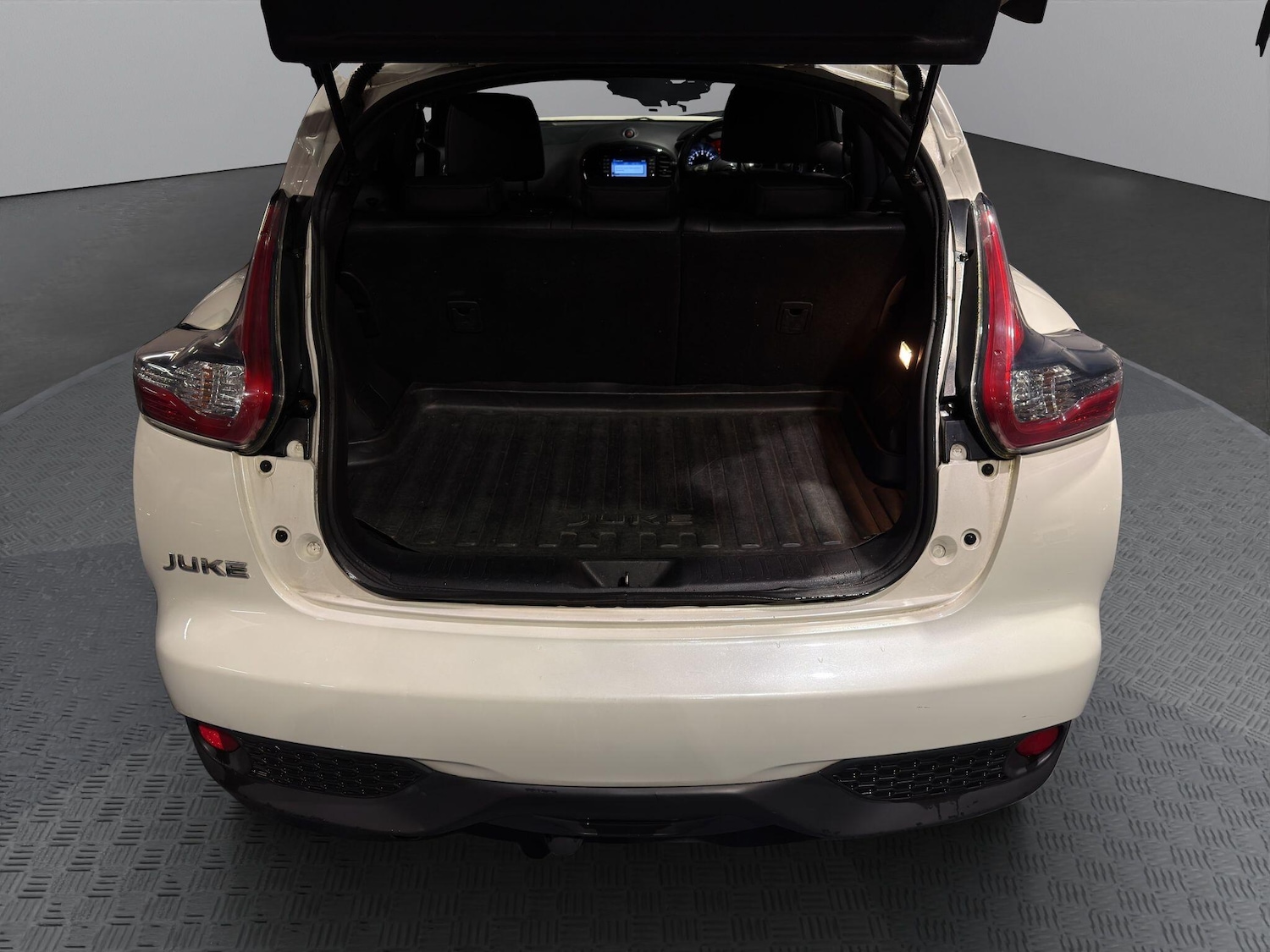 Used Nissan Juke 2015 for sale - 76487302: Photo 11