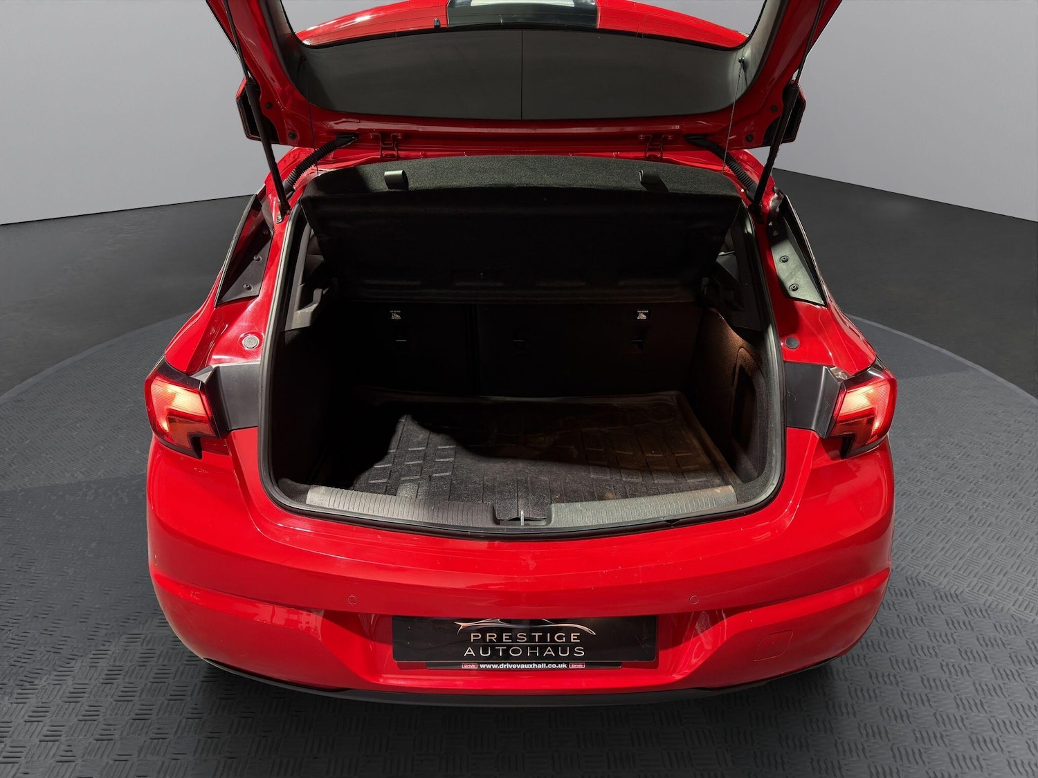 Used Vauxhall Astra 2016 for sale - 76635935: Photo 11