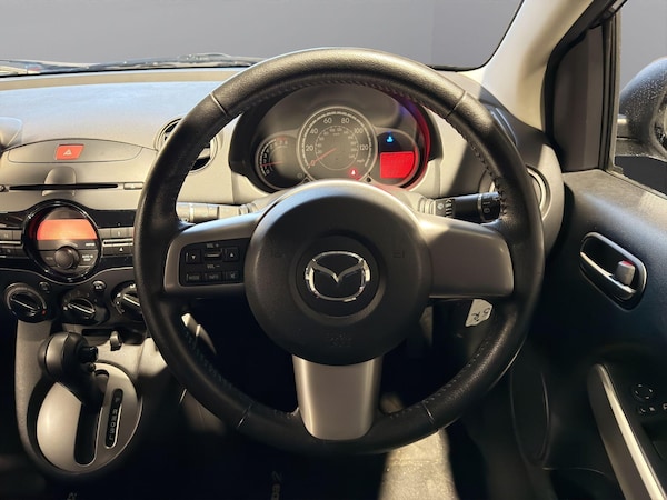 Used Mazda Mazda2 2012 for sale - 76287930: Photo 14