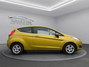 Used Ford Fiesta 2015 for sale - 76313809: Photo 2