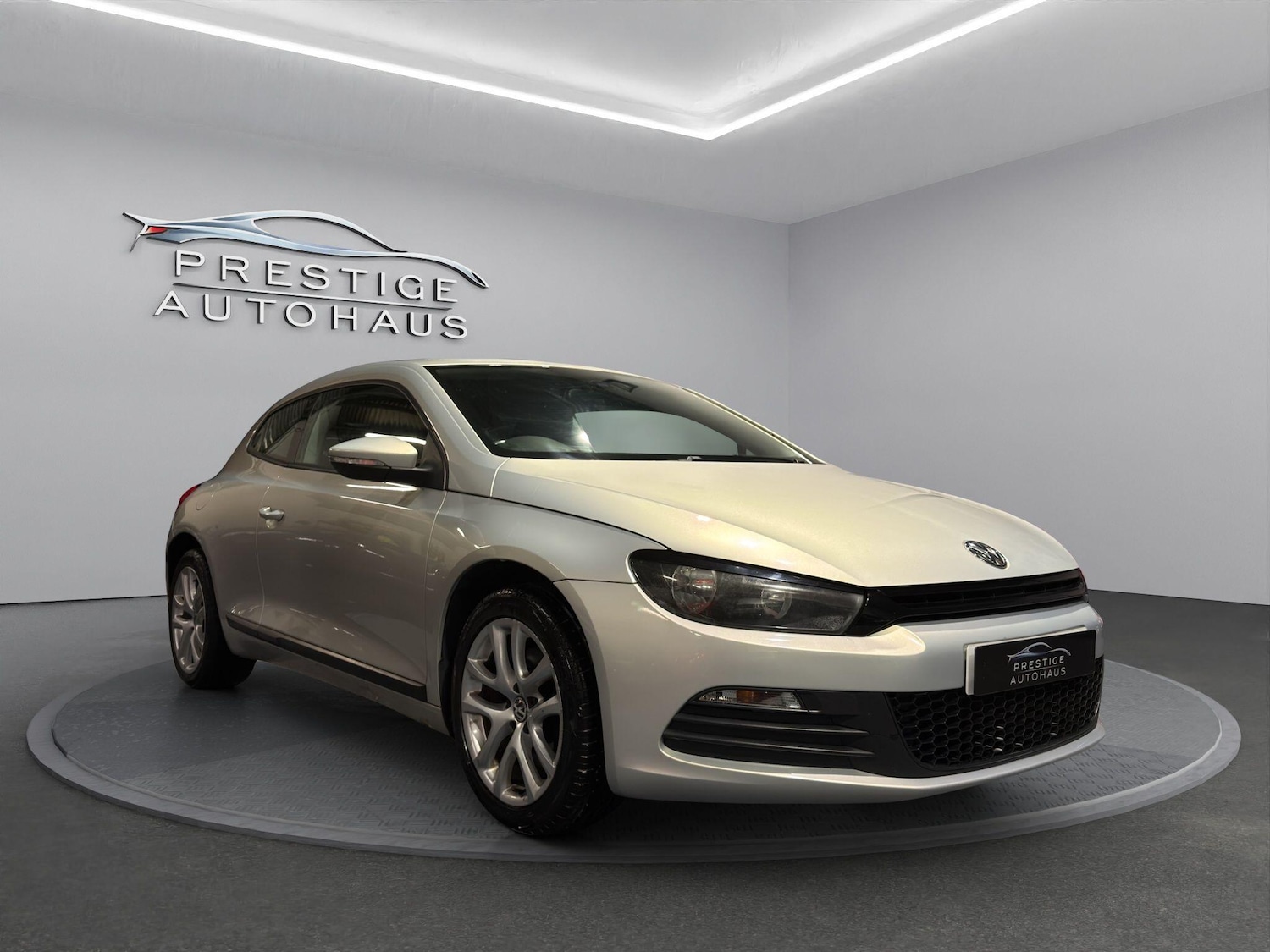 Used Volkswagen Scirocco 2011 for sale - 76635934: Photo 1