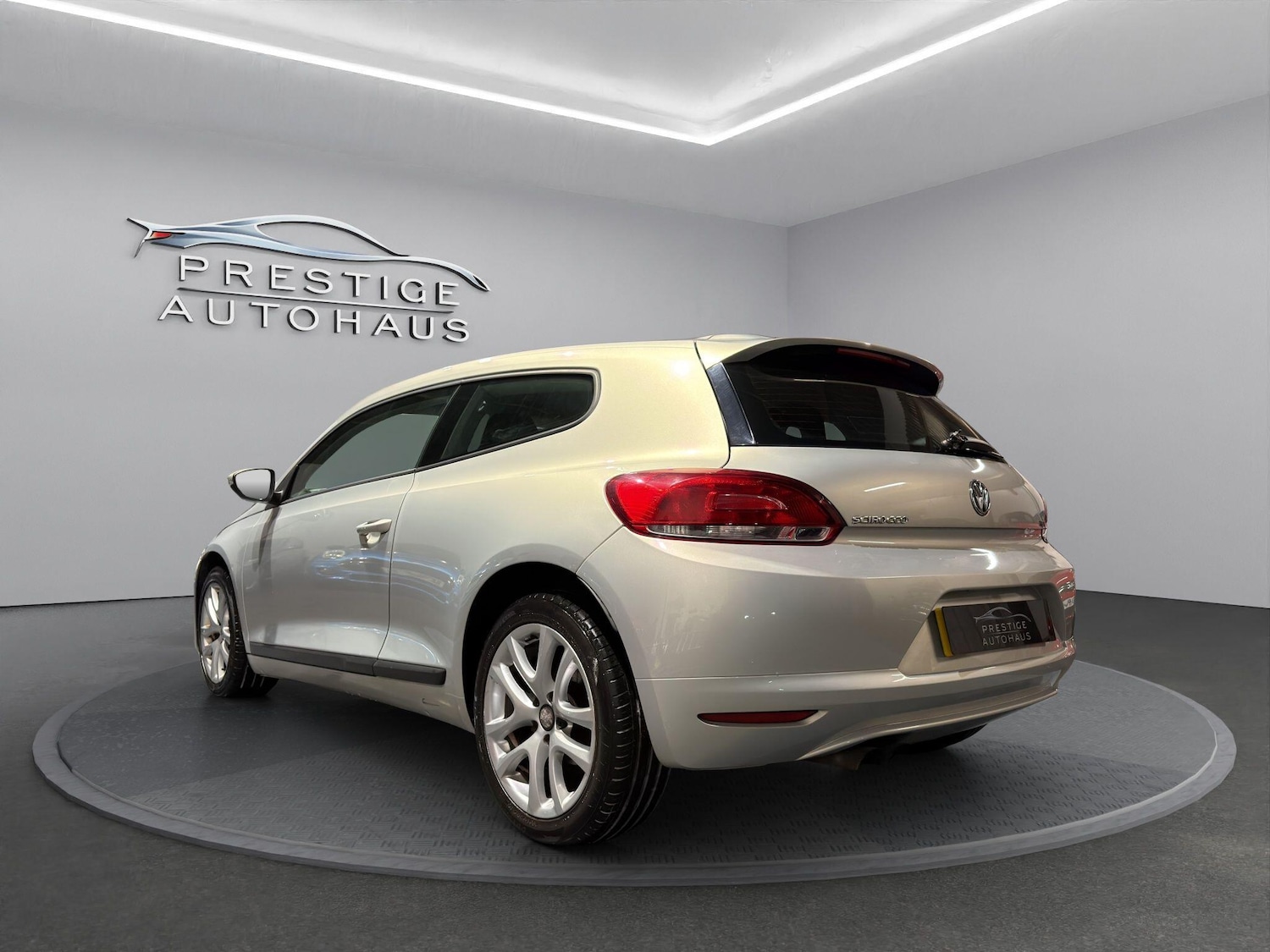 Used Volkswagen Scirocco 2011 for sale - 76635934: Photo 5