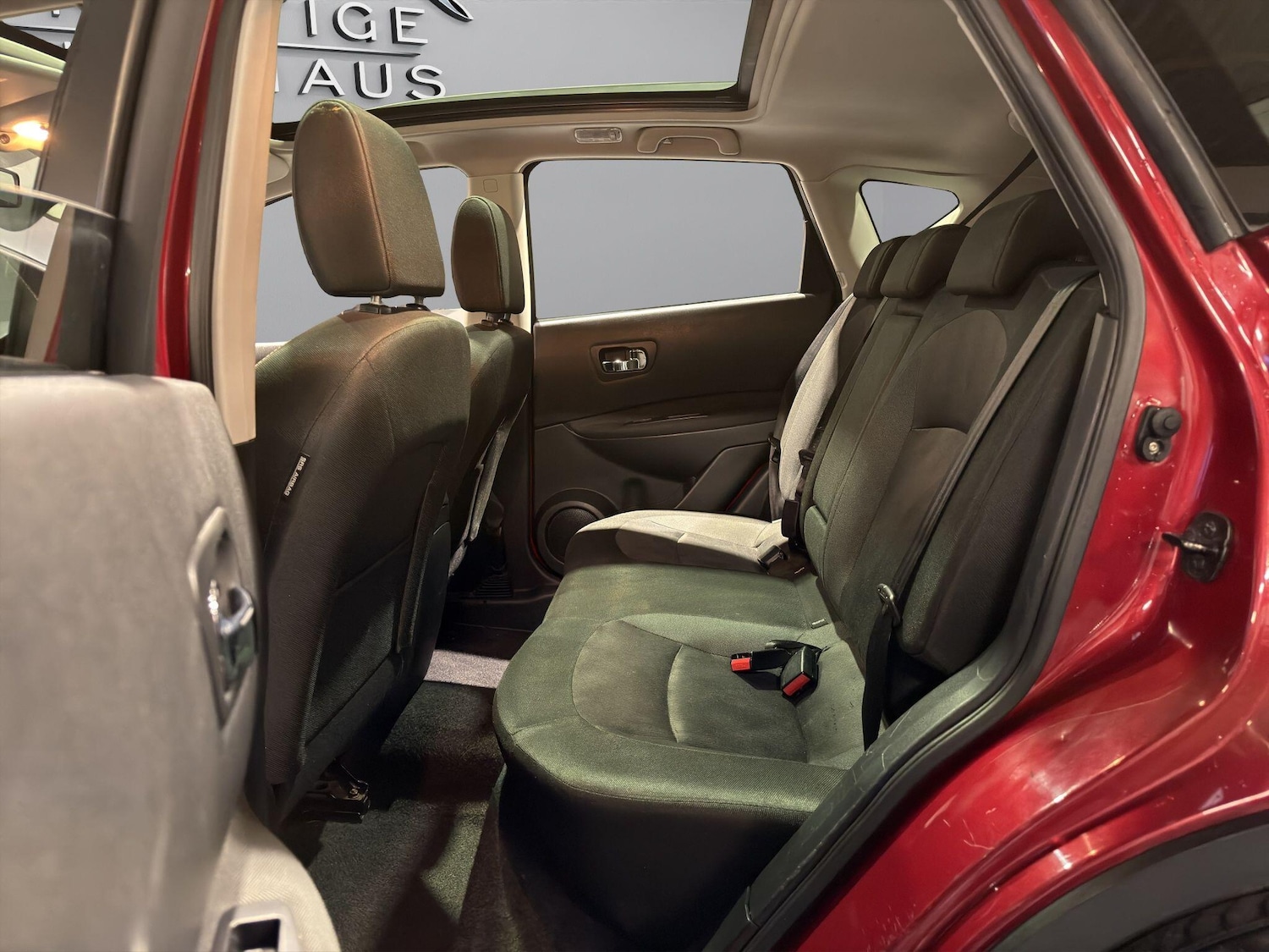 Used Nissan Qashqai 2013 for sale - 76487305: Photo 13