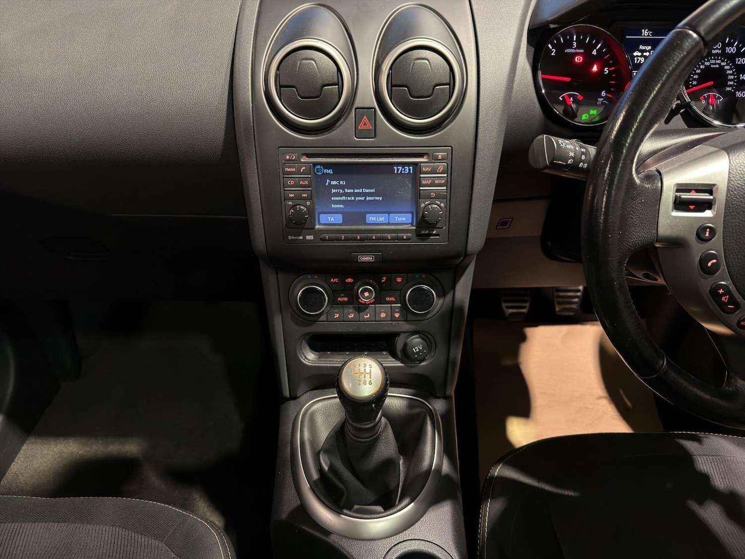 Used Nissan Qashqai 2013 for sale - 76487305: Photo 16