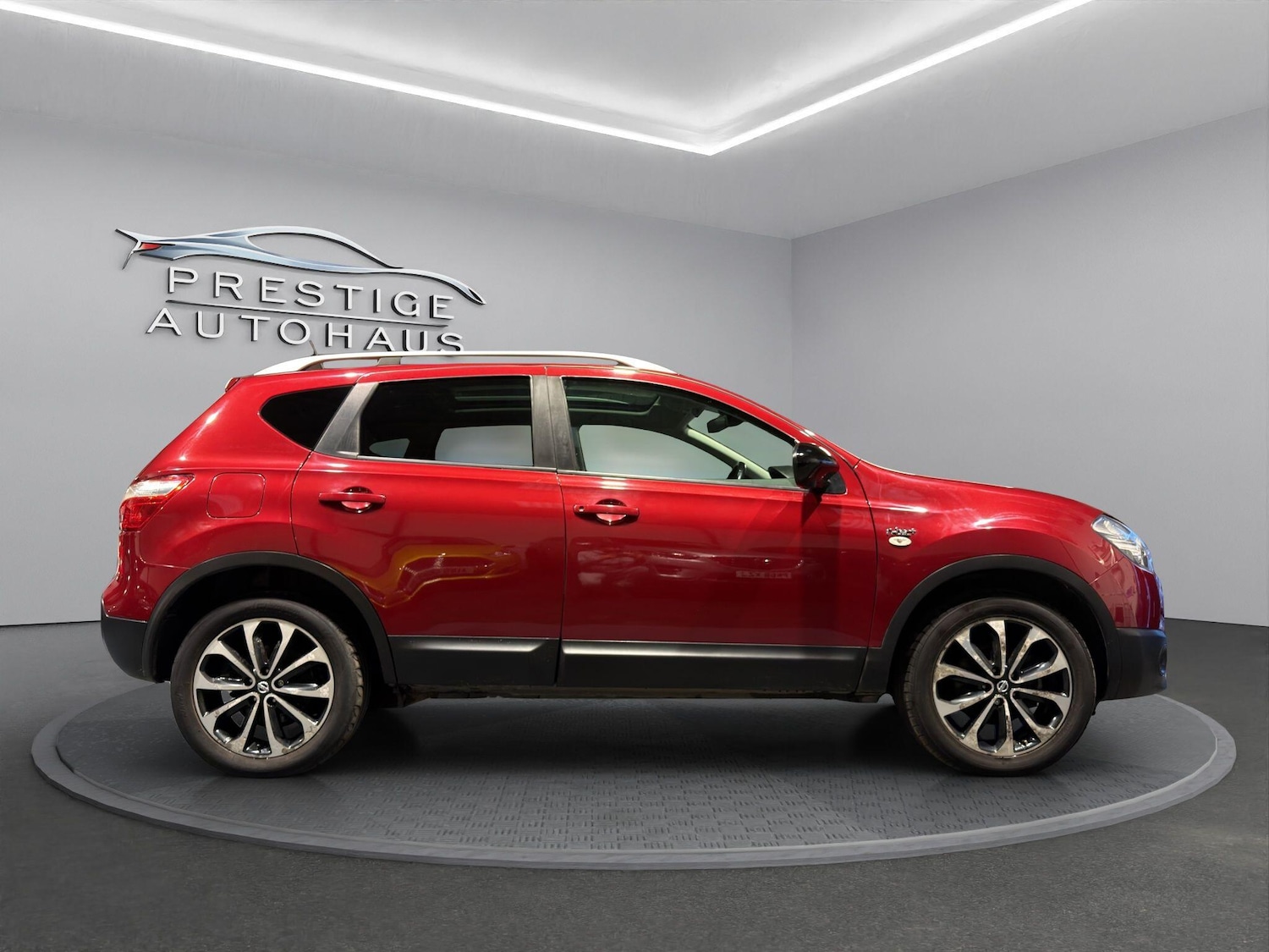 Used Nissan Qashqai 2013 for sale - 76487305: Photo 2