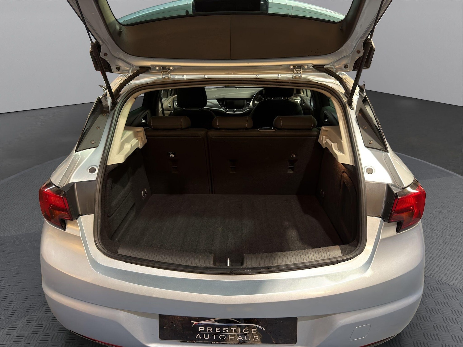 Used Vauxhall Astra 2018 for sale - 76836510: Photo 11