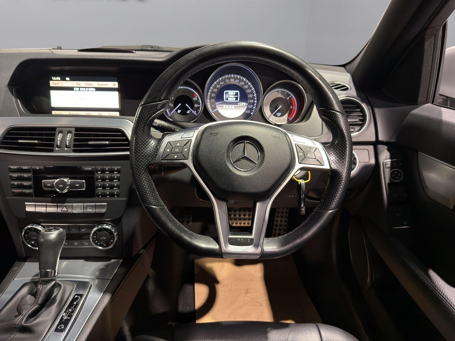 Used Mercedes-Benz C Class 2012 for sale - 76581268: Photo 15