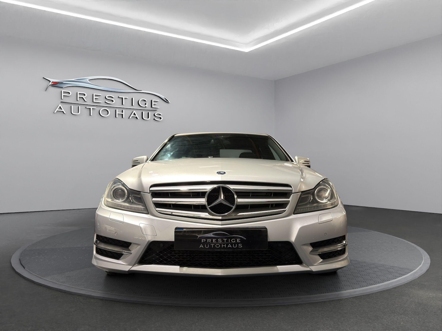 Used Mercedes-Benz C Class 2012 for sale - 76581268: Photo 8
