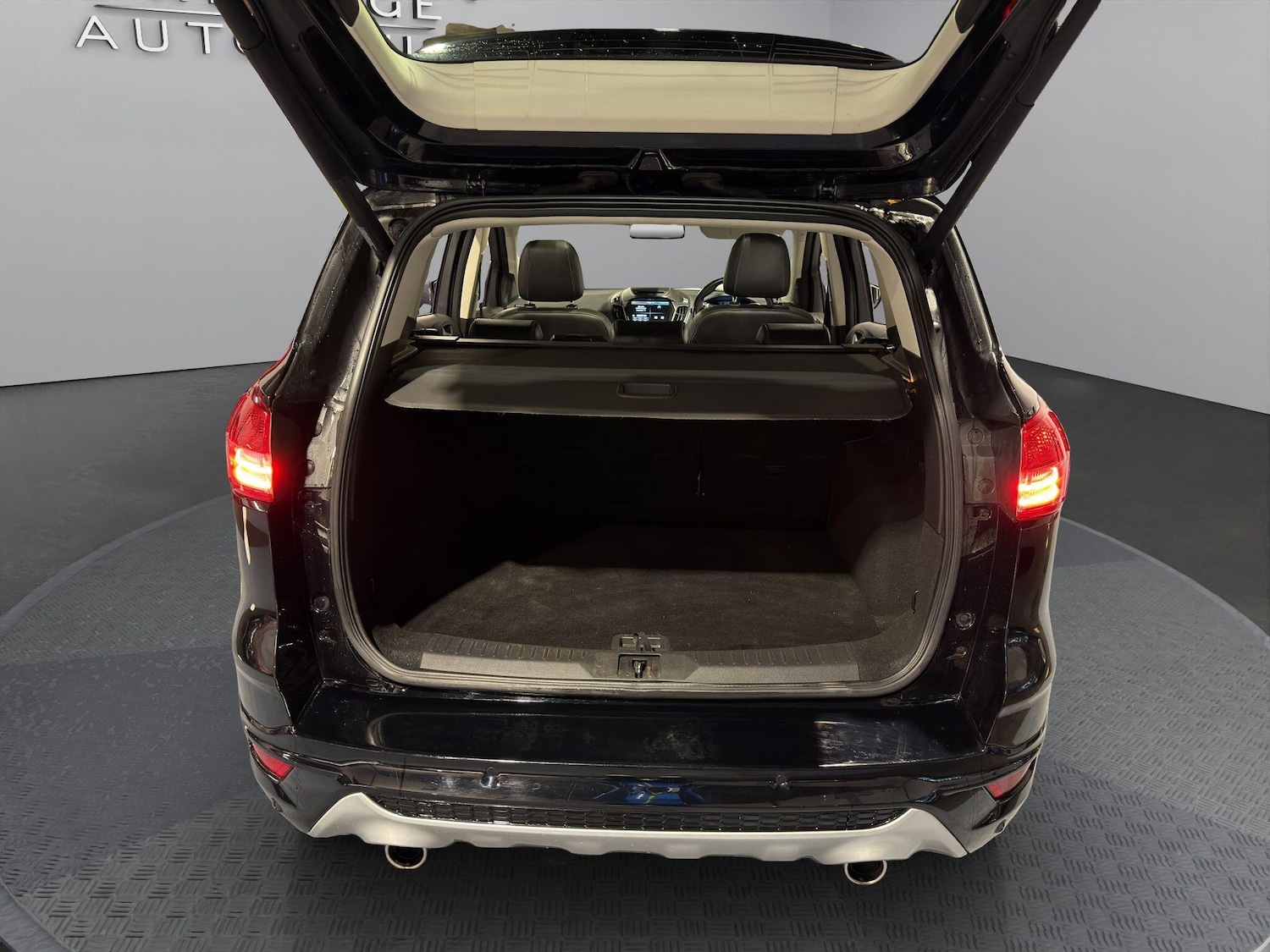 Used Ford Kuga 2016 for sale - 76685541: Photo 11