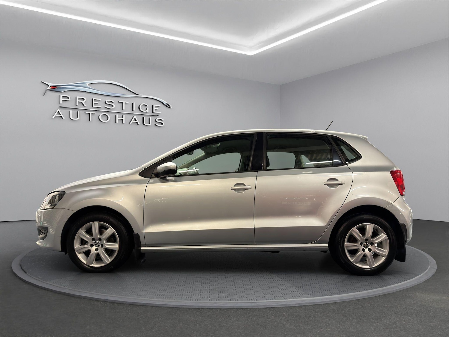 Used Volkswagen Polo 2011 for sale - 76581267: Photo 6