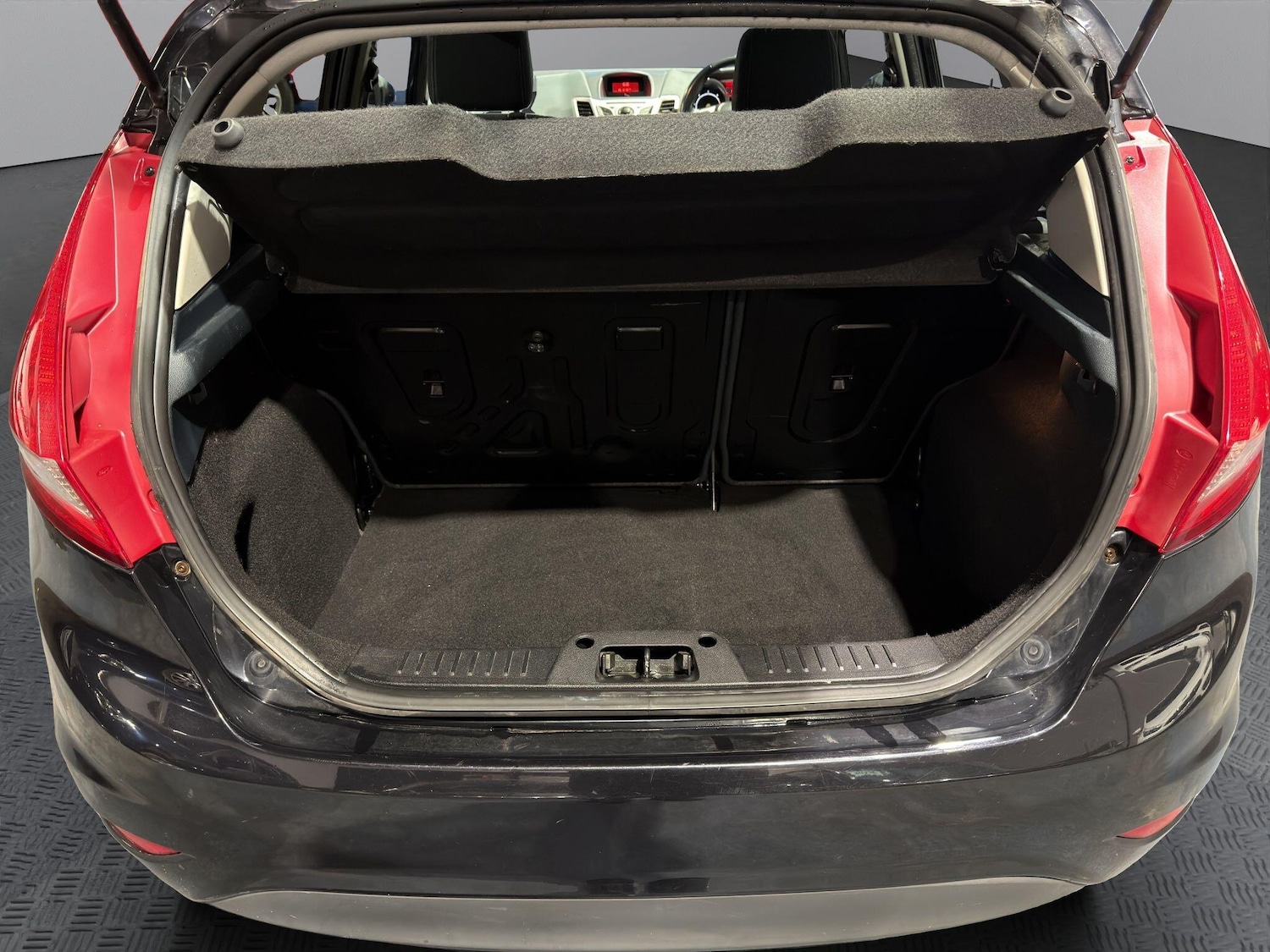 Used Ford Fiesta 2011 for sale - 76836508: Photo 11