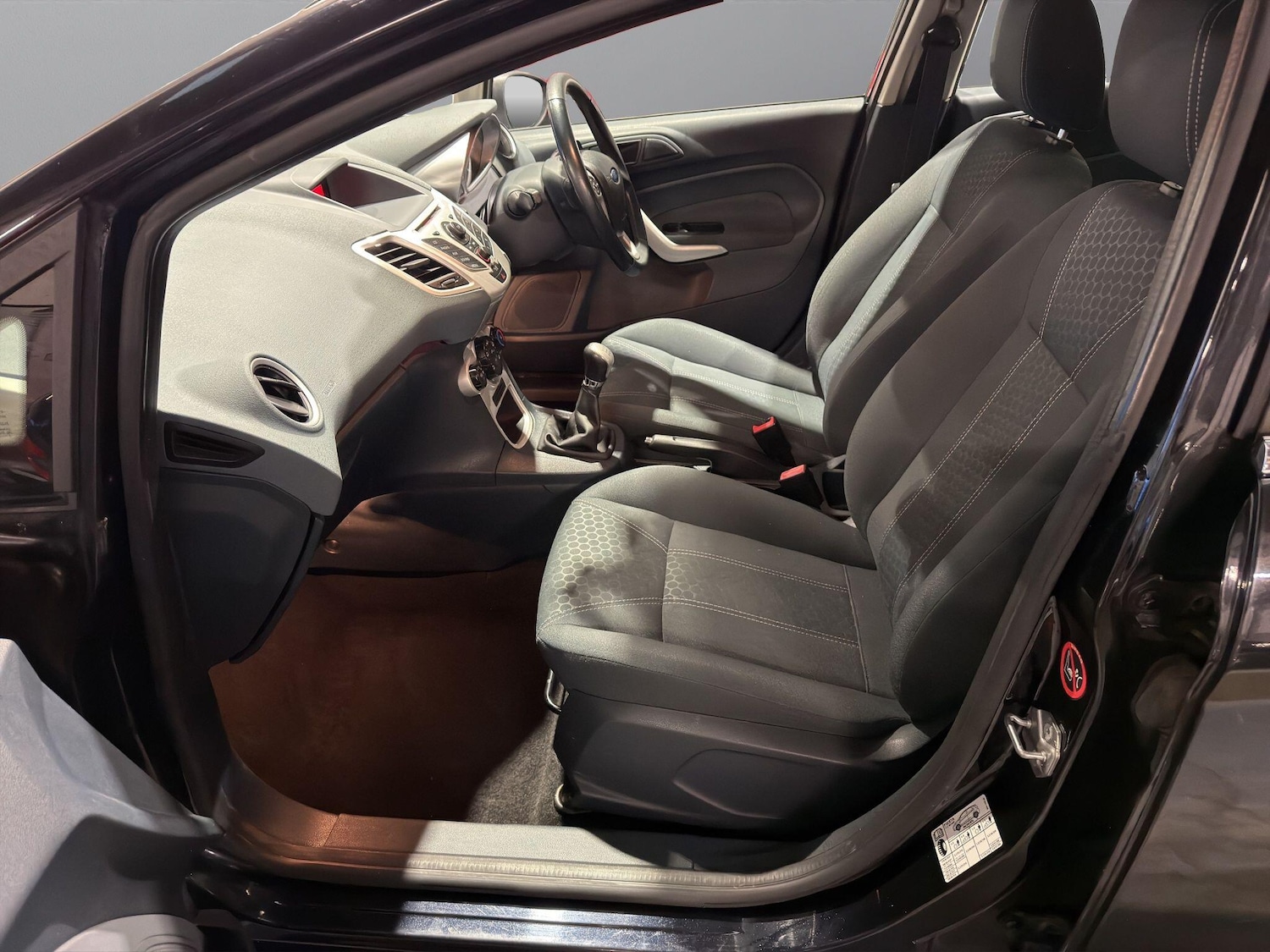 Used Ford Fiesta 2011 for sale - 76836508: Photo 12