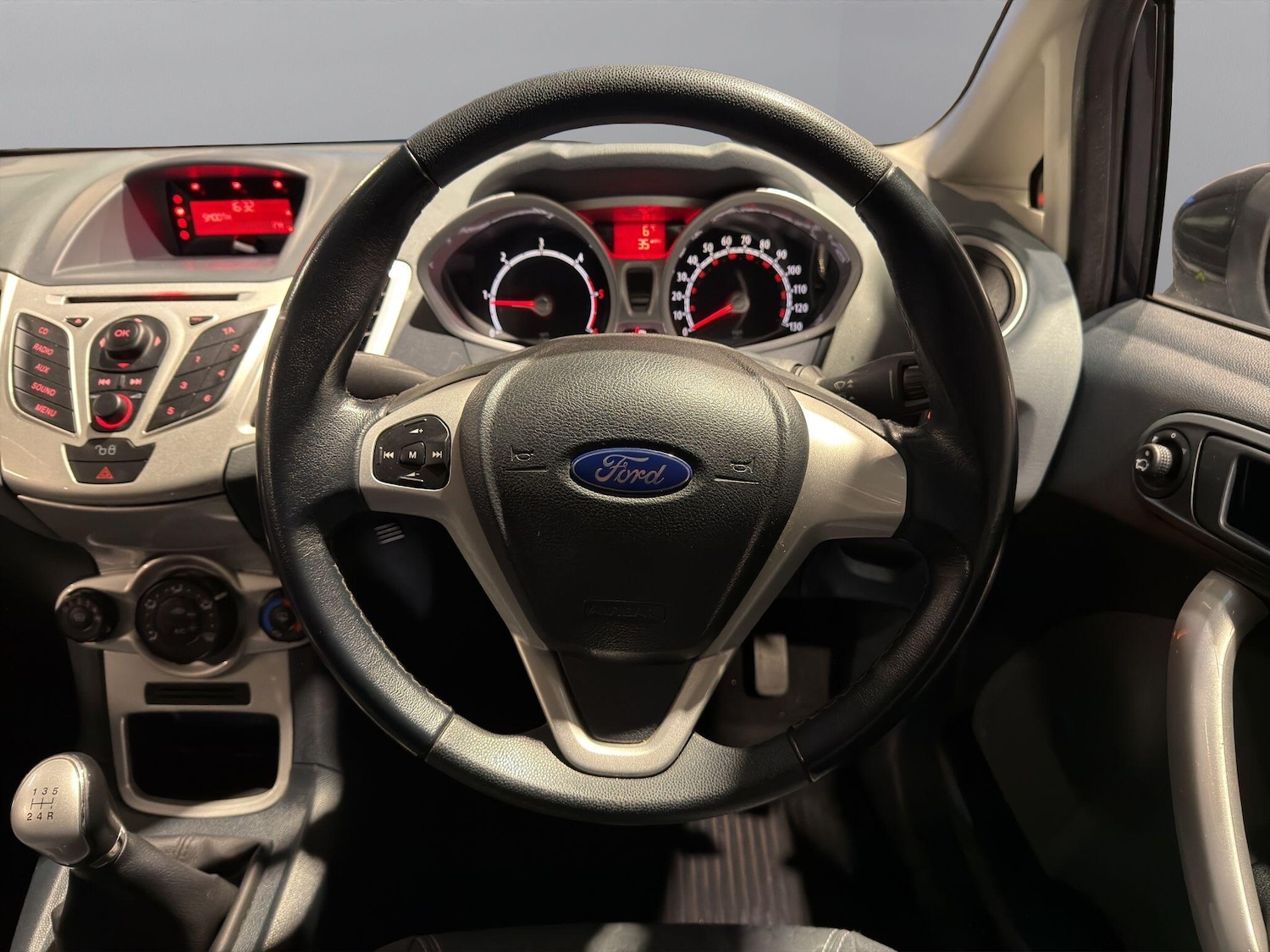 Used Ford Fiesta 2011 for sale - 76836508: Photo 15