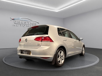Used Volkswagen Golf 2015 for sale - 76273716: Photo