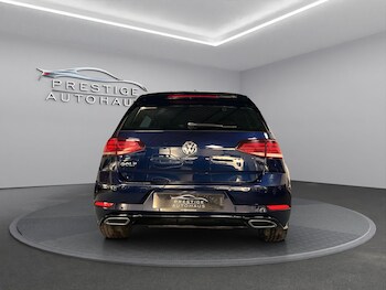 Used Volkswagen Golf 2018 for sale - 76273786: Photo