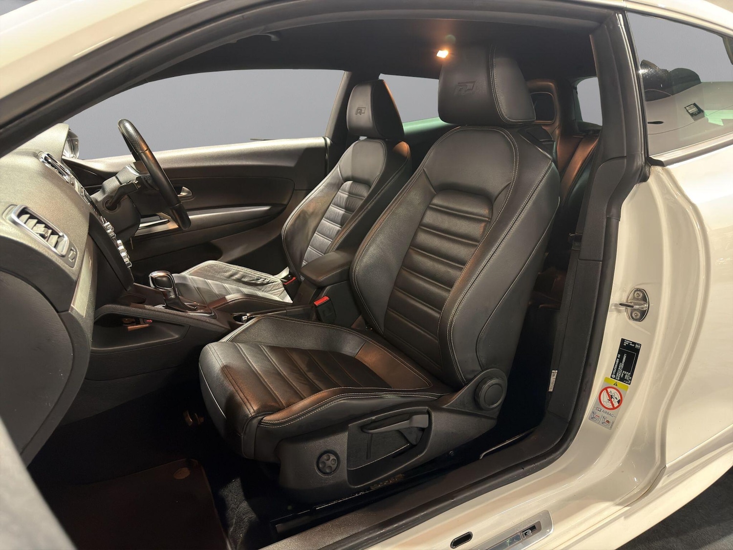 Used Volkswagen Scirocco 2014 for sale - 76520296: Photo 12