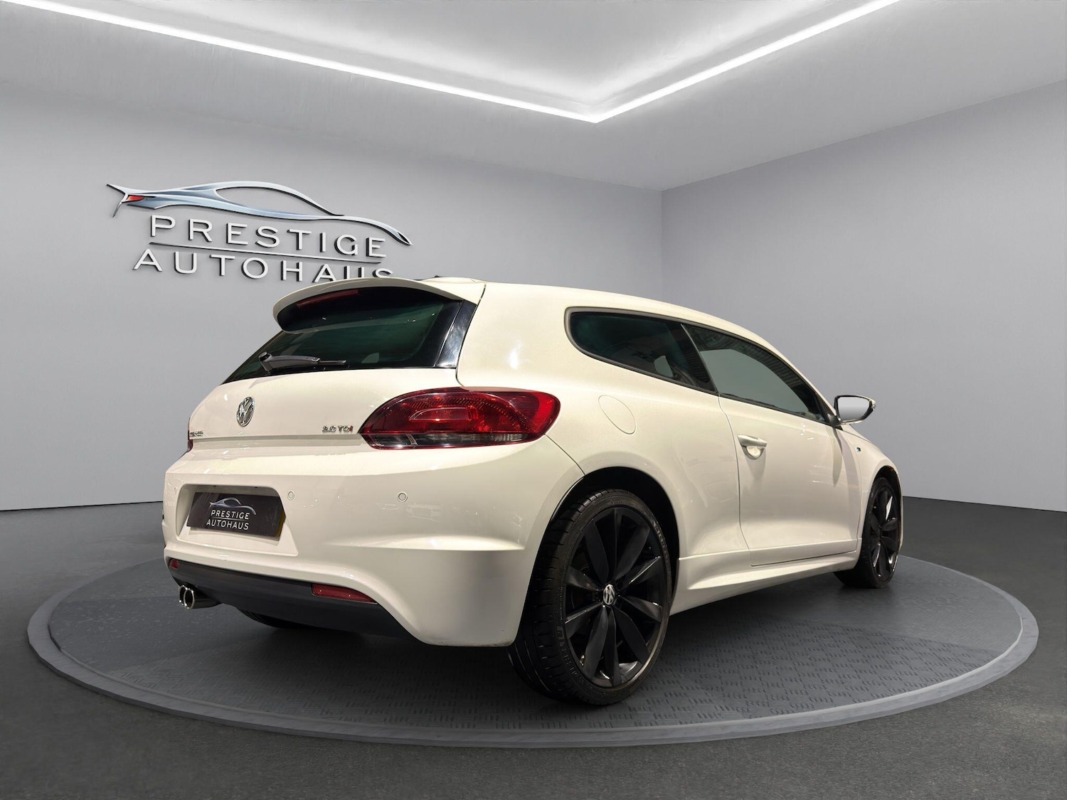 Used Volkswagen Scirocco 2014 for sale - 76520296: Photo 3