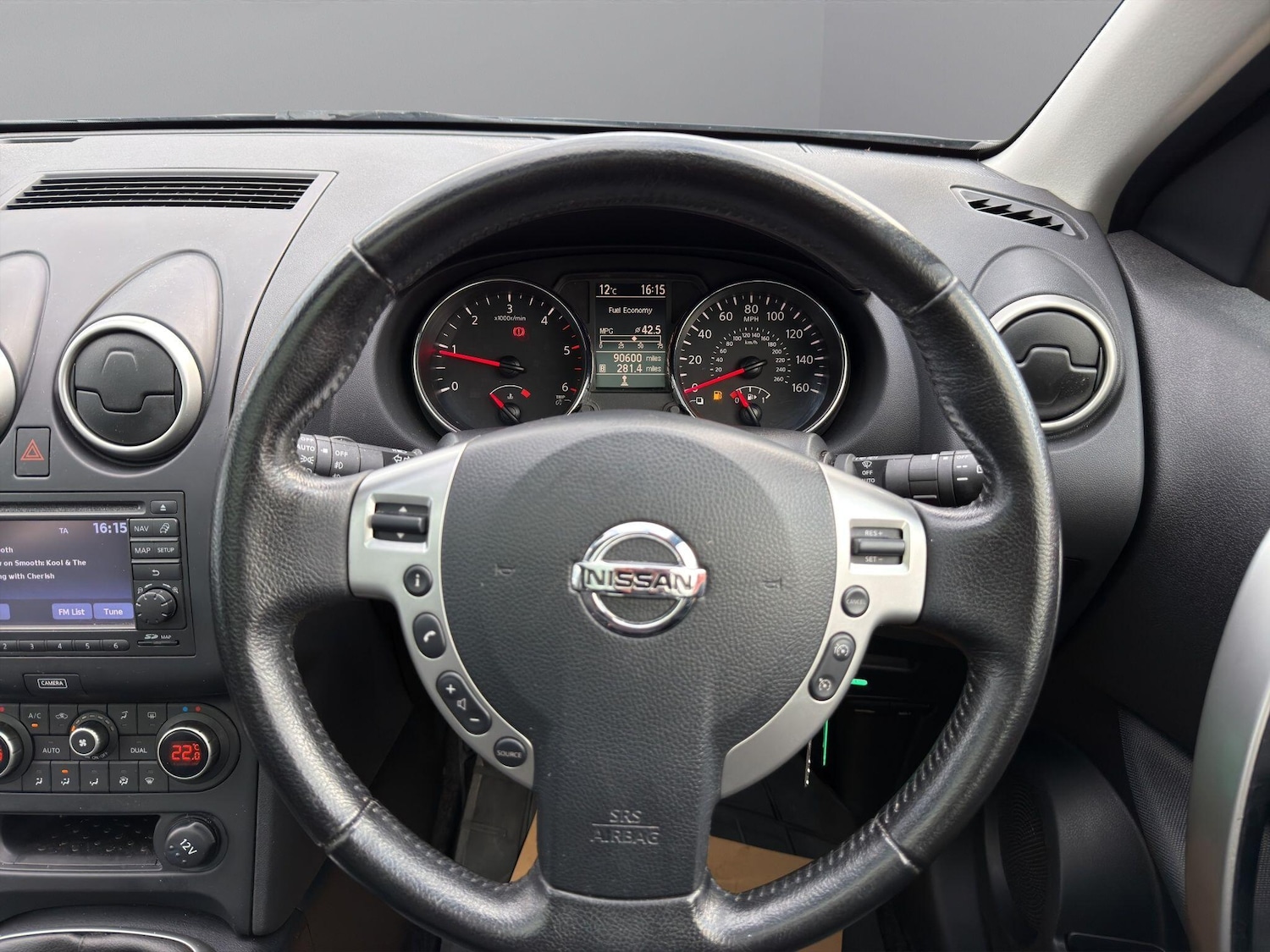 Used Nissan Qashqai 2012 for sale - 76410429: Photo 14