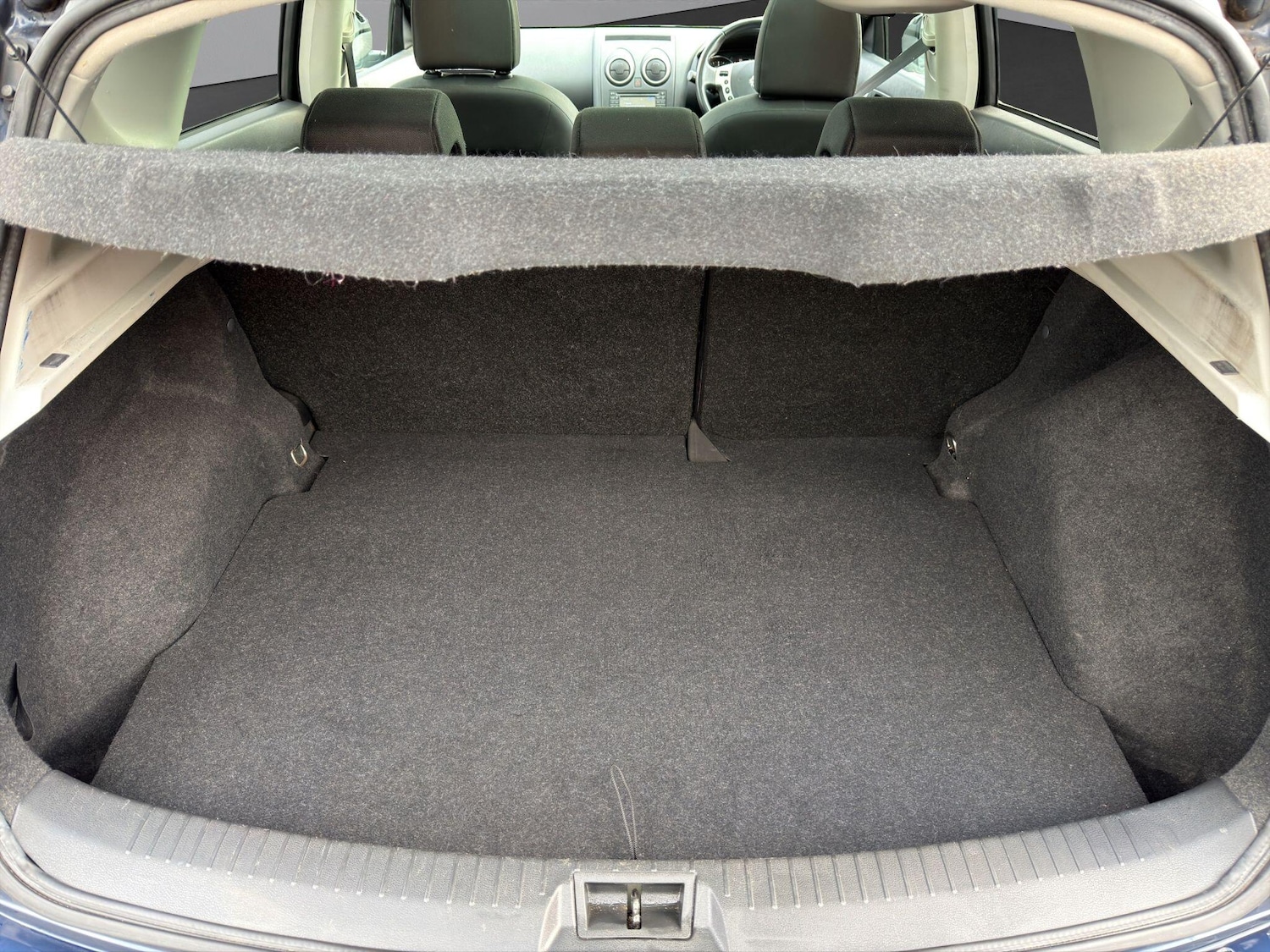 Used Nissan Qashqai 2012 for sale - 76410429: Photo 16