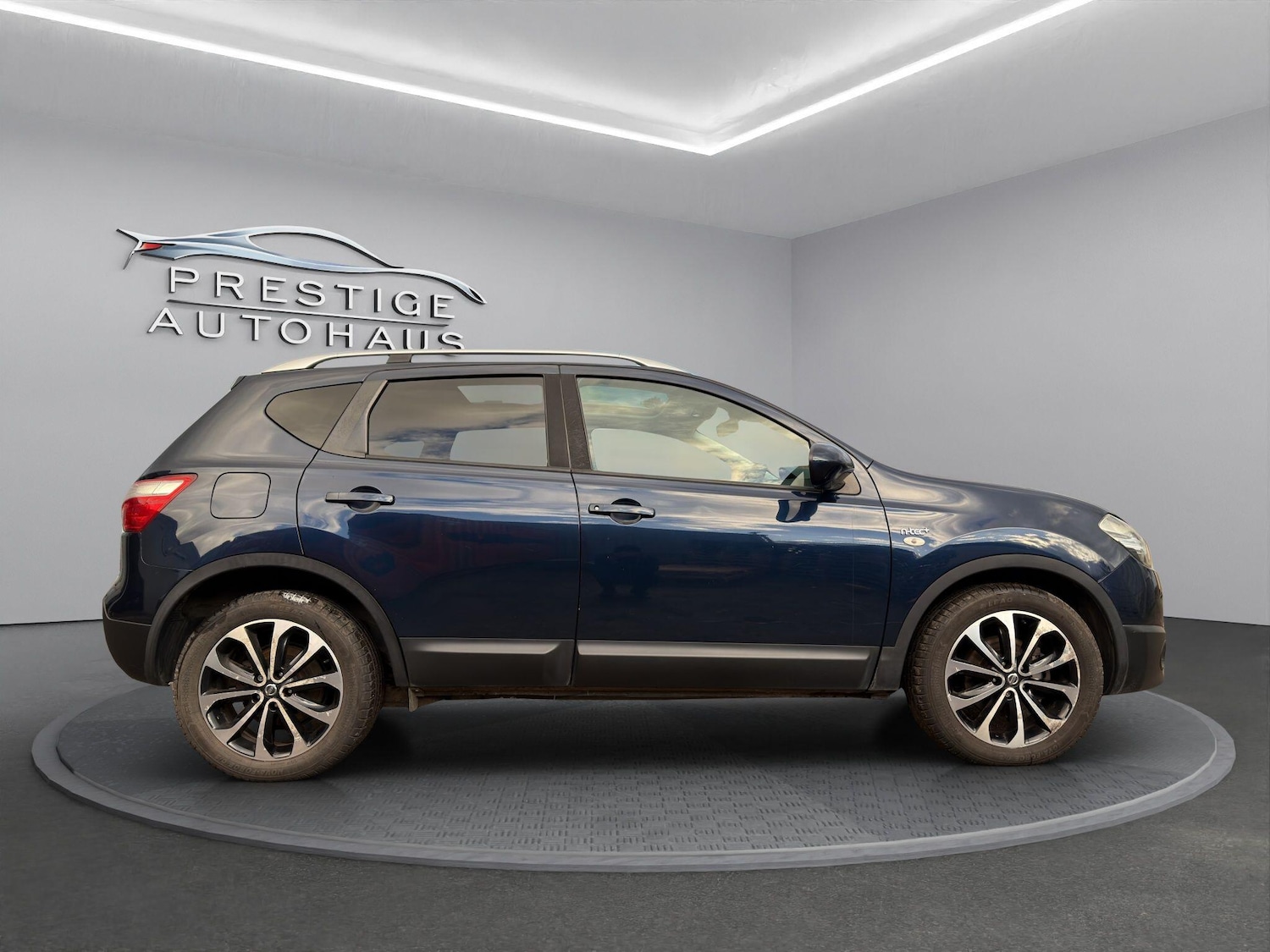 Used Nissan Qashqai 2012 for sale - 76410429: Photo 2