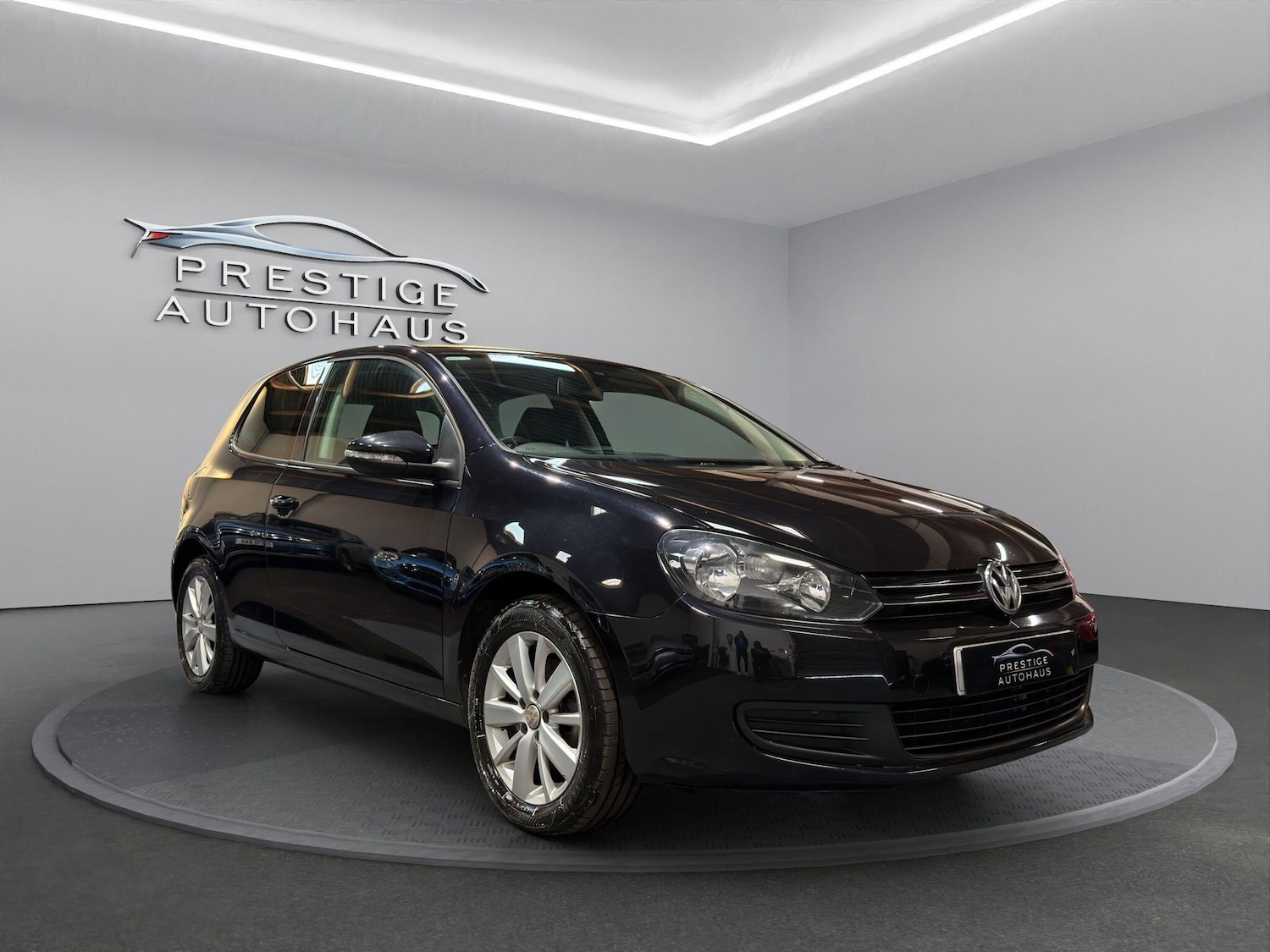 Used Volkswagen Golf 2010 for sale - 76704594: Photo 1
