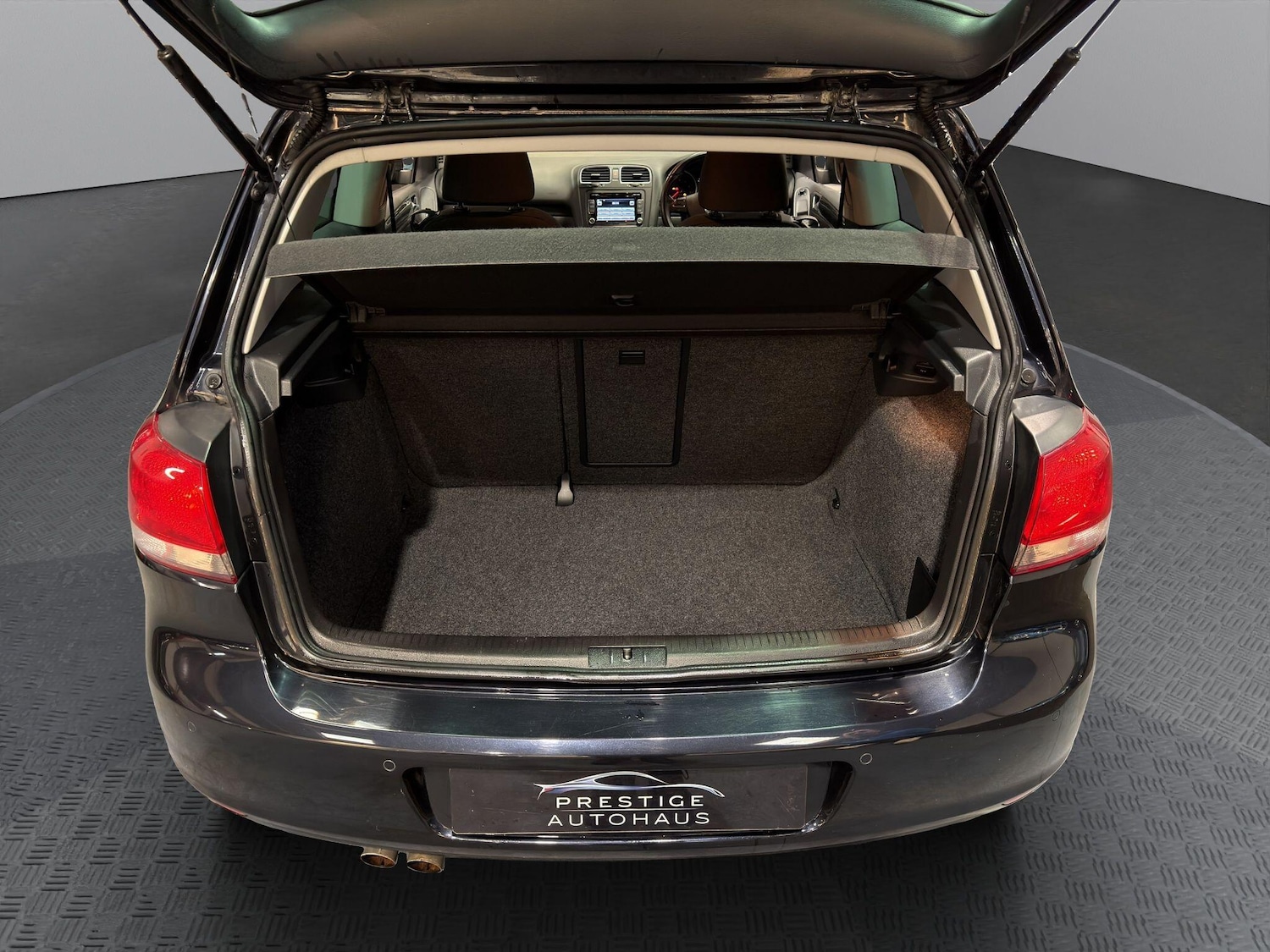 Used Volkswagen Golf 2010 for sale - 76704594: Photo 10