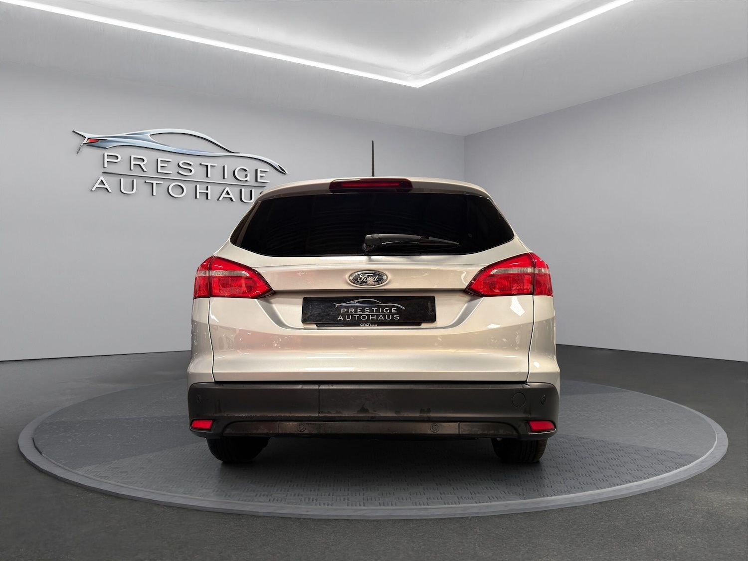 Used Ford Focus 2017 for sale - 76501185: Photo 4