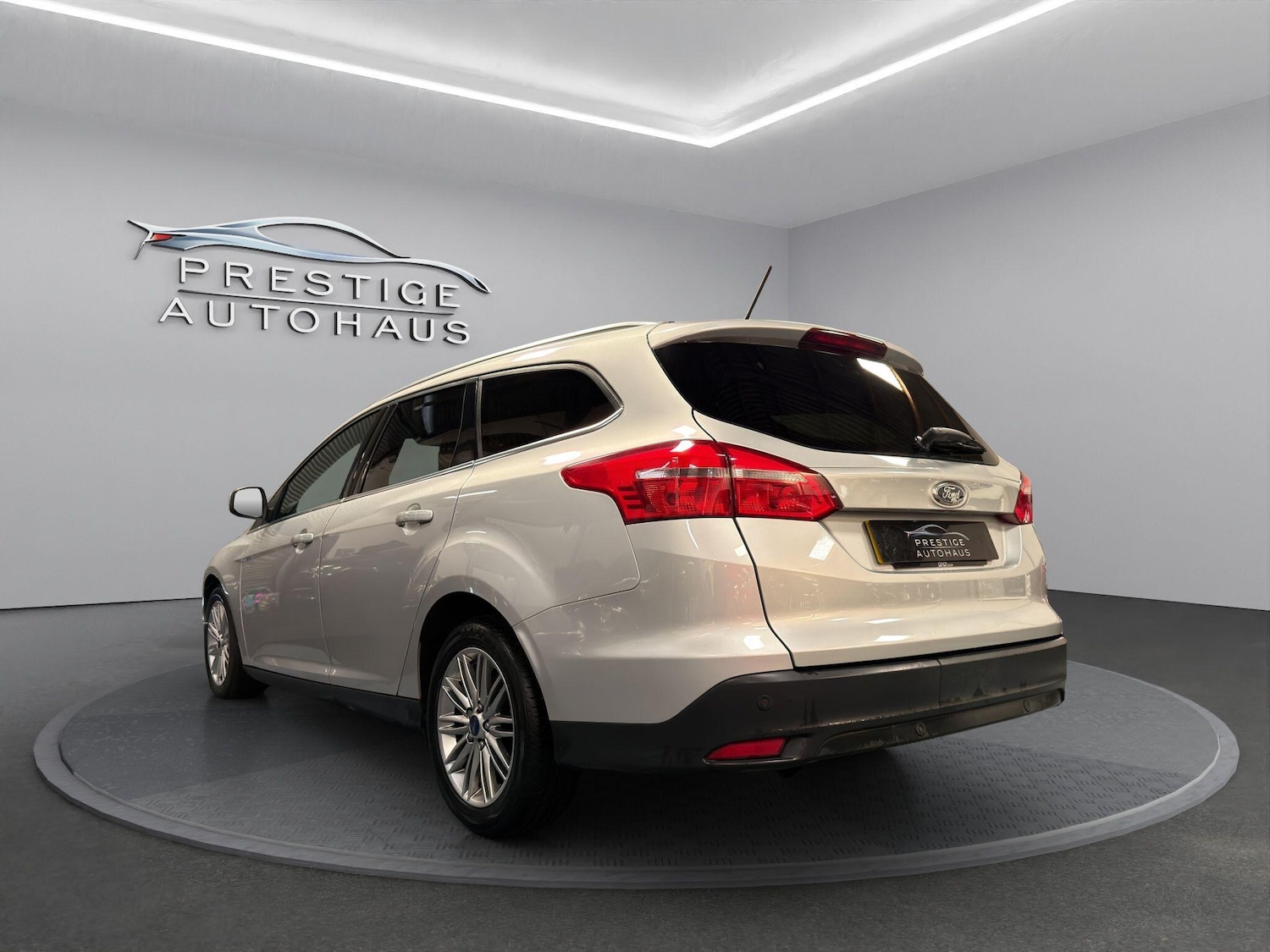 Used Ford Focus 2017 for sale - 76501185: Photo 5