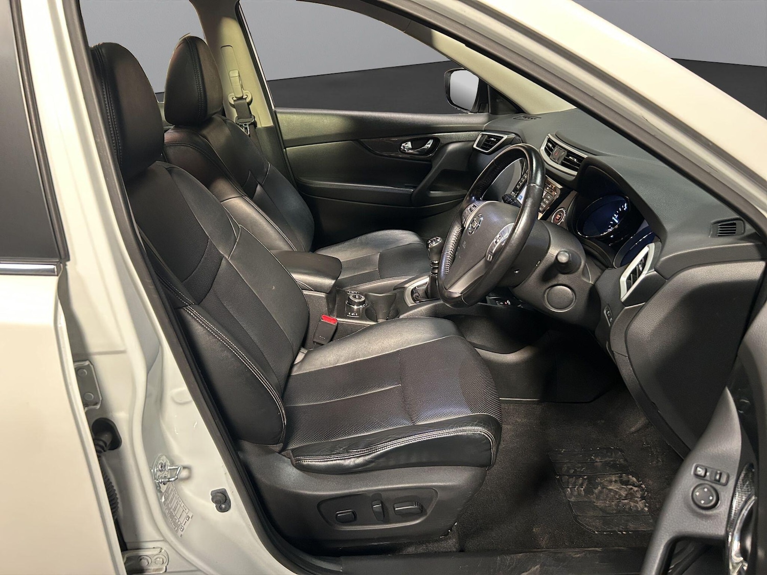 Used Nissan X-Trail 2015 for sale - 76581282: Photo 9