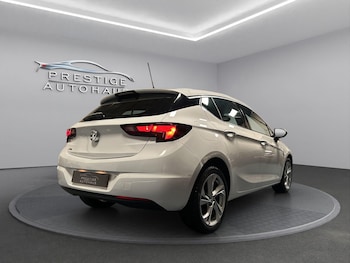 Used Vauxhall Astra 2017 for sale - 76273756: Photo