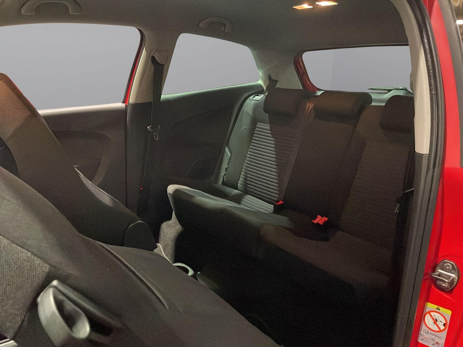 Used Volkswagen Polo 2013 for sale - 76731745: Photo 13