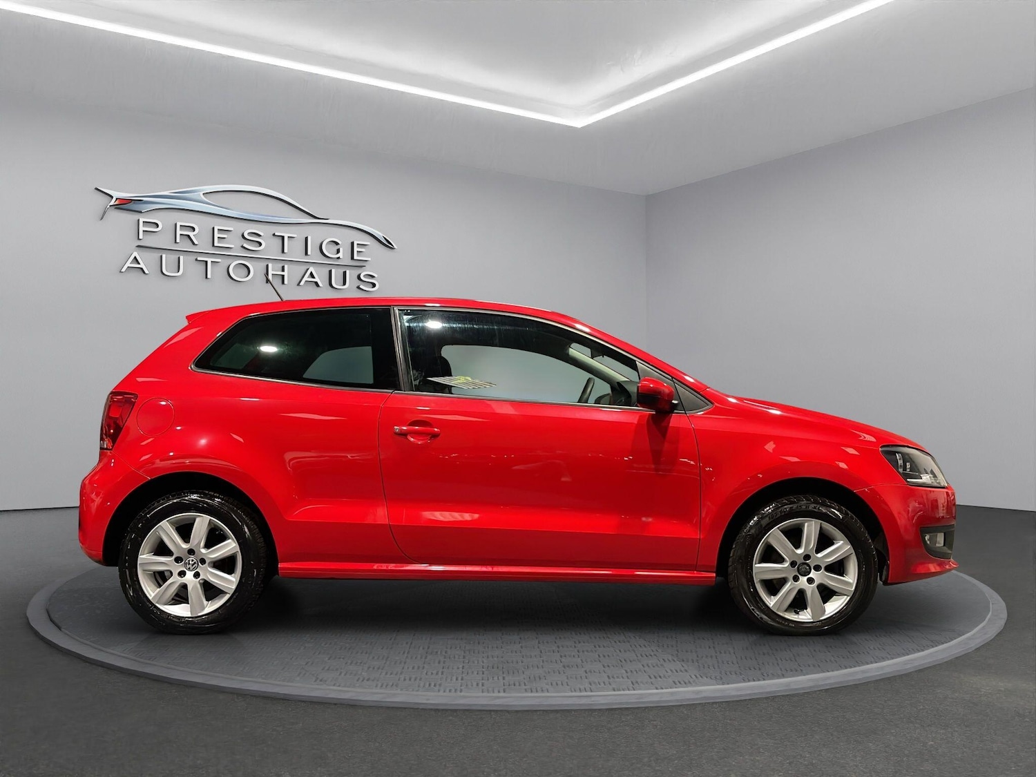 Used Volkswagen Polo 2013 for sale - 76731745: Photo 2