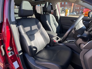 Used Nissan Qashqai 2017 for sale - 77666066: Photo