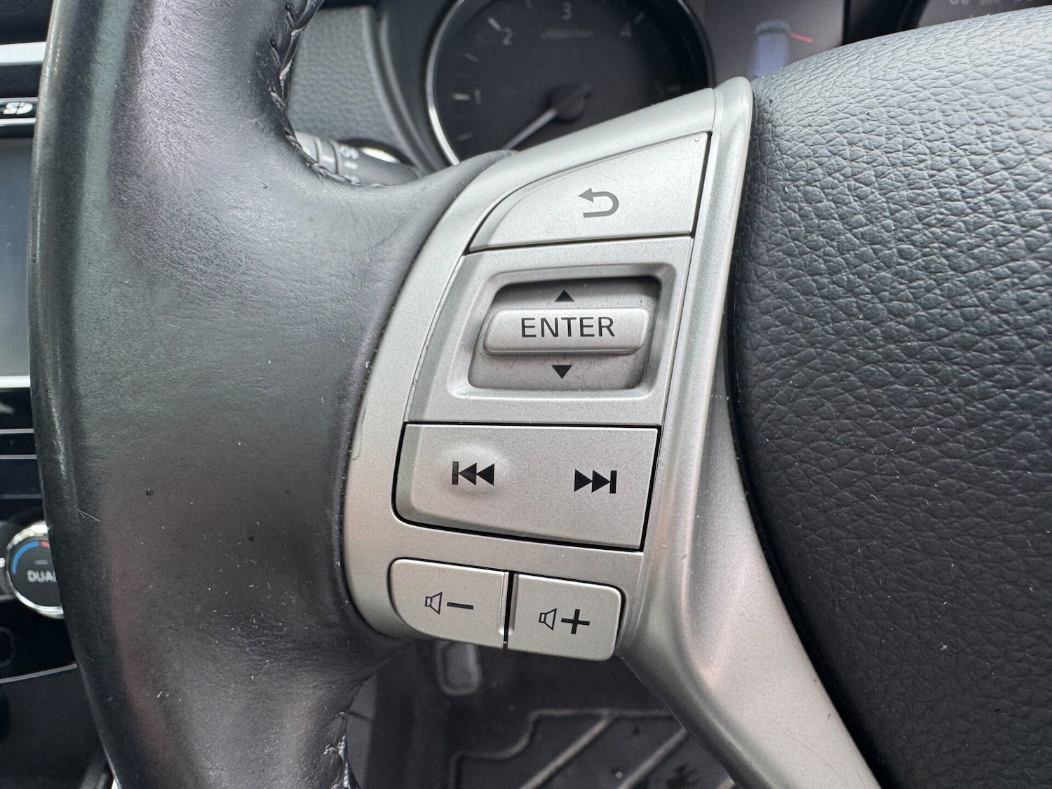 Used Nissan Qashqai 2014 for sale - 76275235: Photo 13