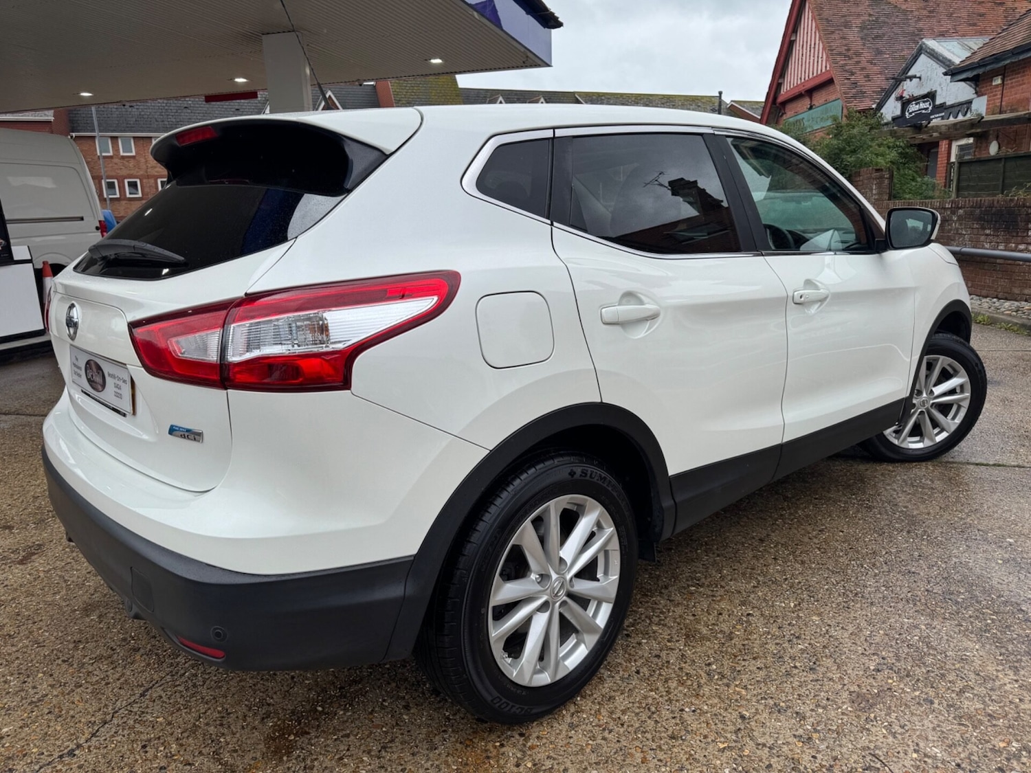 Used Nissan Qashqai 2014 for sale - 76275235: Photo 2