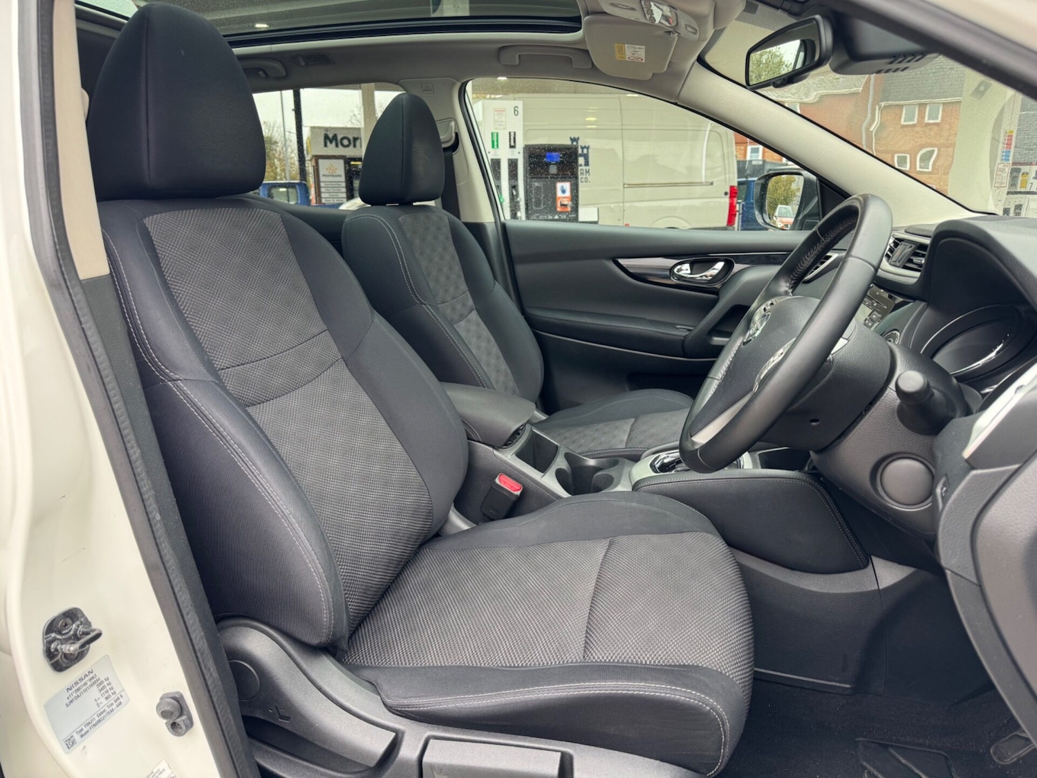 Used Nissan Qashqai 2014 for sale - 76275235: Photo 3