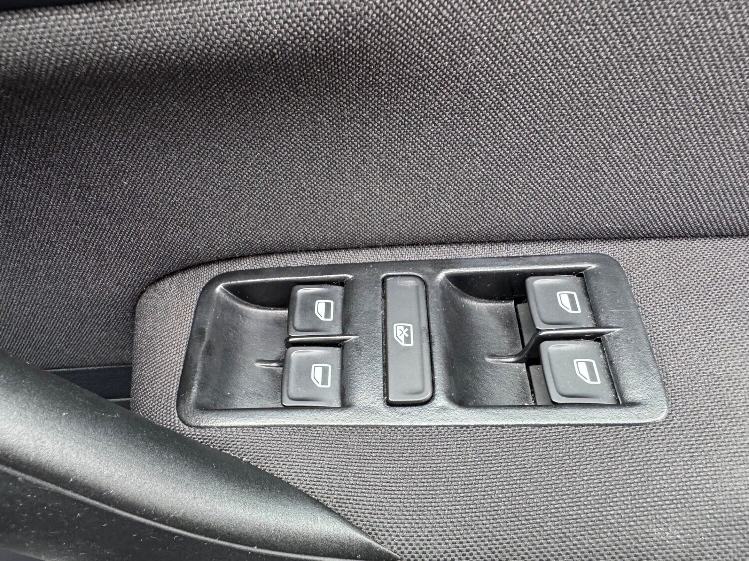 Used Volkswagen Polo 2015 for sale - 76376599: Photo 17