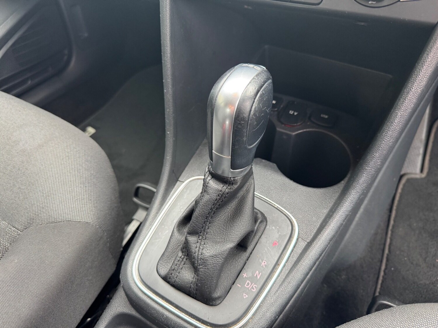 Used Volkswagen Polo 2015 for sale - 76376599: Photo 20