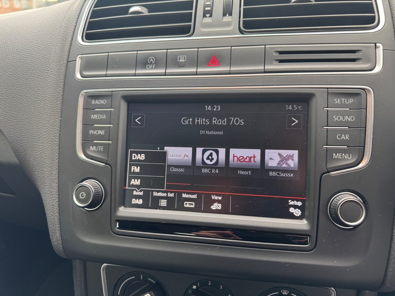 Used Volkswagen Polo 2015 for sale - 76376599: Photo 21